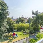 2 Bedroom Stunning In 度假居
