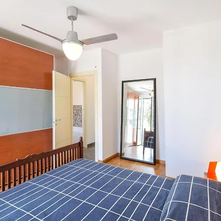 2 Bedroom Amazing In ואדו-ליגורה