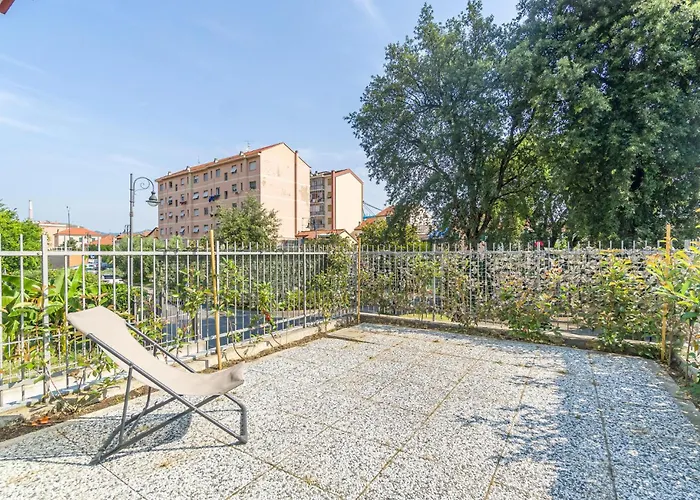 2 Bedroom Stunning In * Vado Ligure