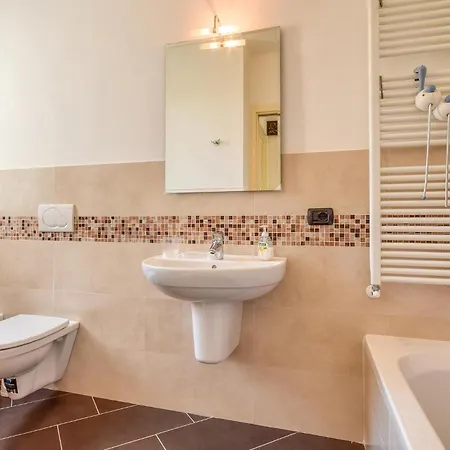 Сasa de vacaciones 2 Bedroom Amazing In *