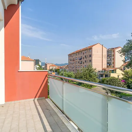 2 Bedroom Stunning In