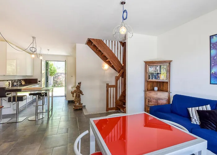 2 Bedroom Stunning In